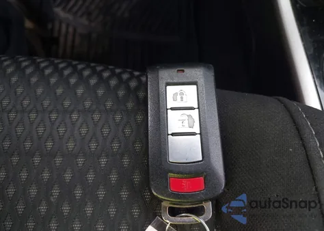 2017 Mitsubishi Outlander Se z USA, uszkodzony, nr VIN JA4AD3A39HZ054269